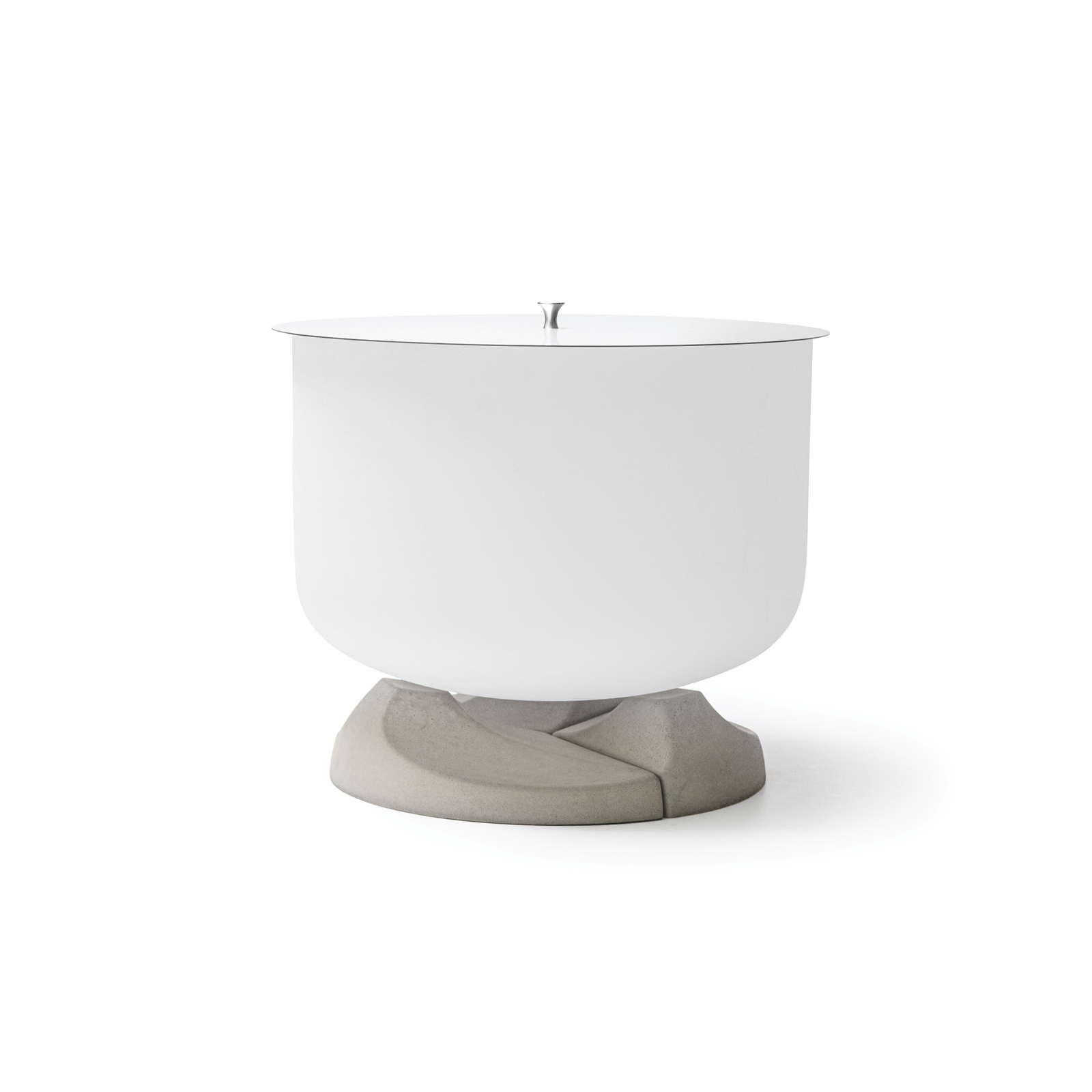 QFlame fire bowl with concrete base from CO33