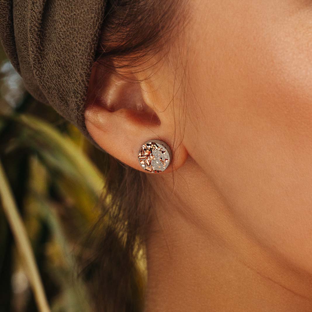Boucles d'oreilles modernes en béton béton jungle bijoux en béton gris avec cuivre et or rose
