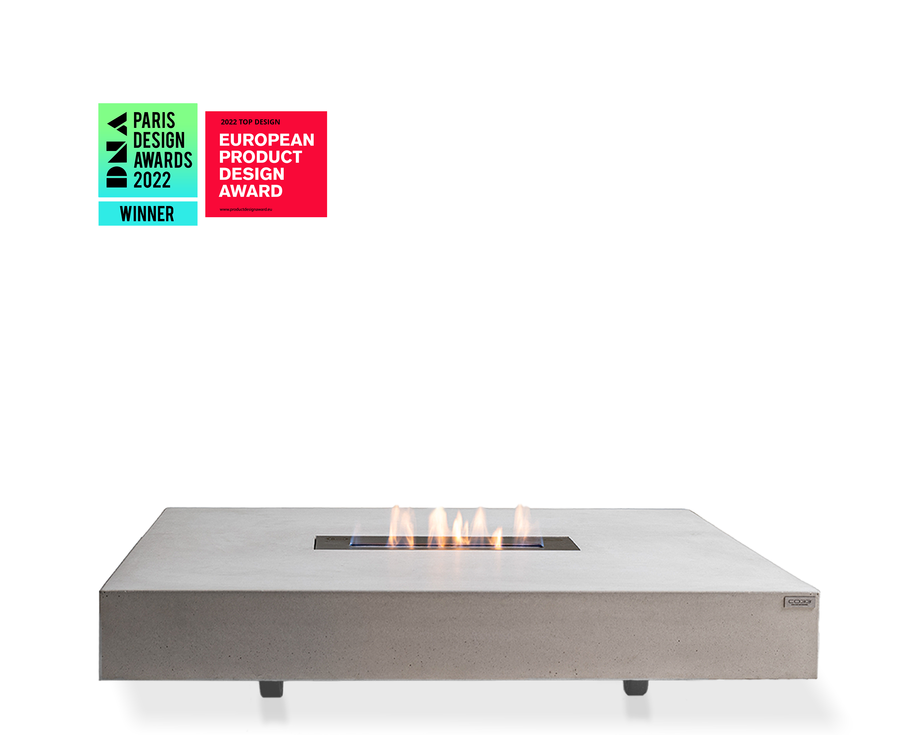 tabula ignis | Concrete lounge table with fireplace