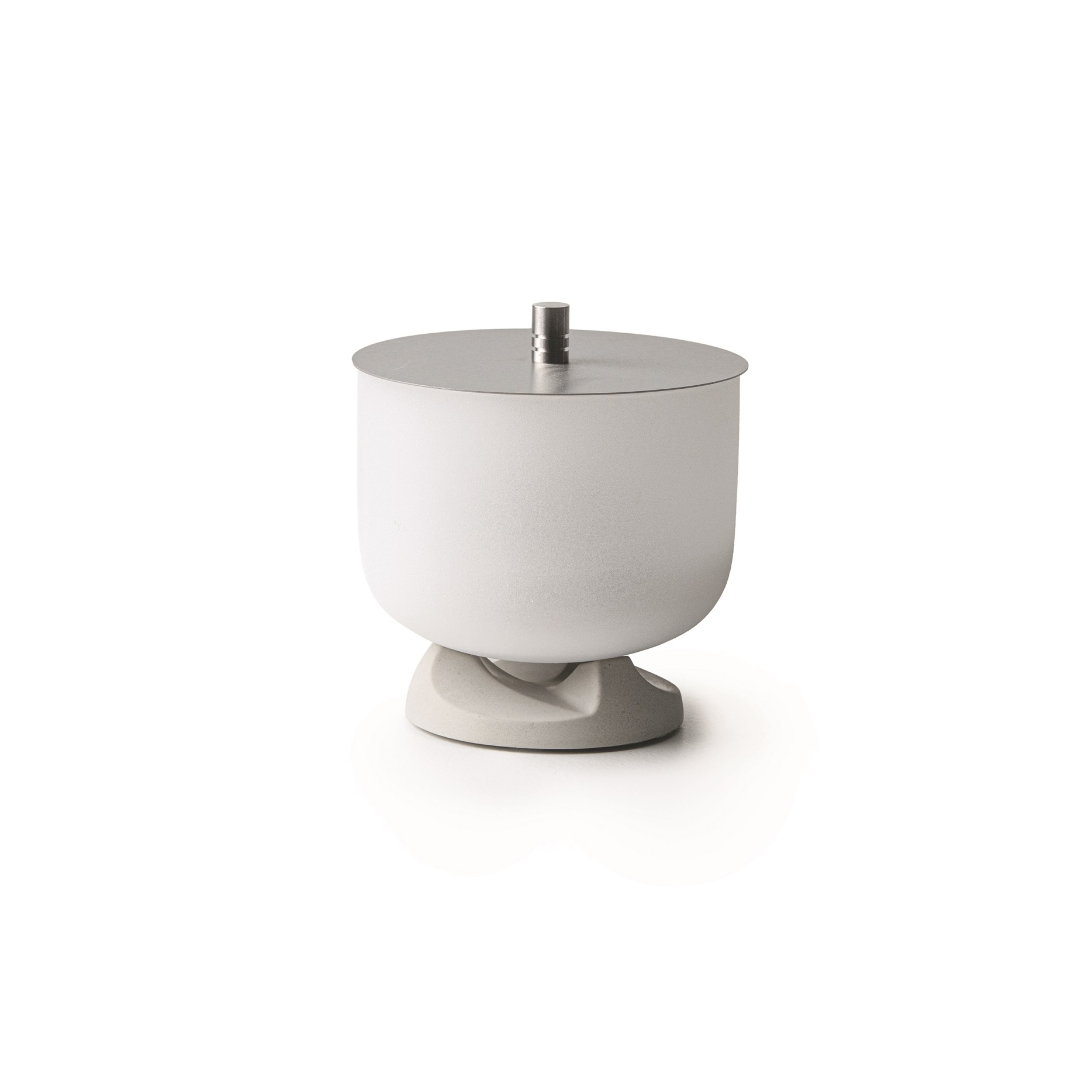 qflame-qtable-qset-20-beton-001 QTable mit Deckel